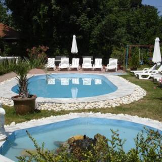 Kings Panzió, 14 szoba 28 férőhely