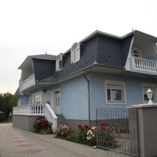 Sárga-Kék ház, 3 apartman 12 férőhely