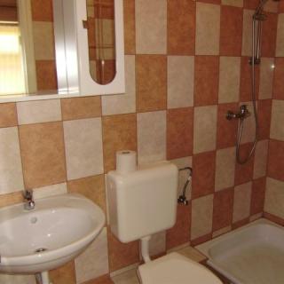 Sulák Apartmanház, 5 apartman 16 férőhely