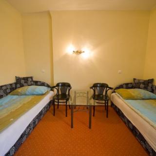 Kék Öböl Panzió, 11 szoba 28 férőhely