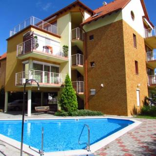 Balaton Beach Apartman, 3 apartman 12 férőhely