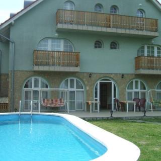 FitBalance Centrum Junior Panzió, 12 szoba 28 férőhely