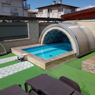 Napsugár Resort, 5 apartman 14 férőhely