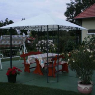 Leander Apartman, 1 apartman 4 férőhely