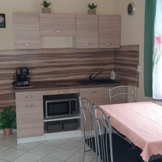 Sári Vendégház, 3 szoba 6 férőhely