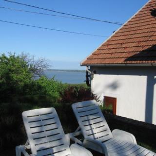 Zoltán Borháza, 1 apartman 4 férőhely