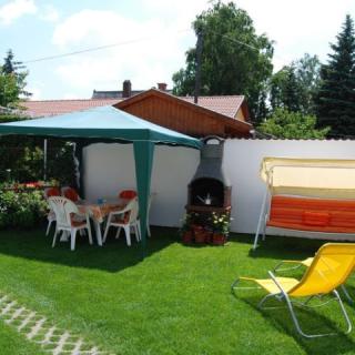 Erzsébet Apartmanház, 5 apartman 12 férőhely