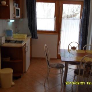 Steiner Apartman, 4 apartman 18 férőhely