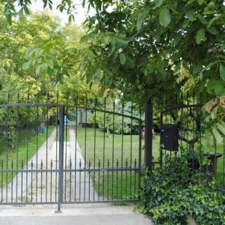 Zozo Apartmanok, 3 apartman 10 férőhely