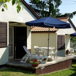 Esthajnal Apartmanok, 6 szoba 24 férőhely