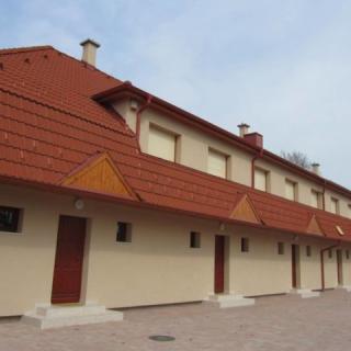 Hársas Apartmanház, 12 apartman 42 férőhely