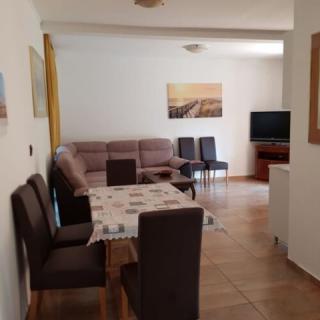 Szetti Nyaraló, 4 szoba 7 férőhely