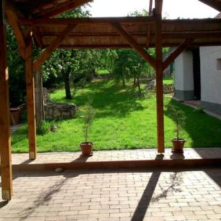 Balatoni Zöldkapus Vendégház, 3 szoba 6 férőhely