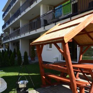 Kohl Apartman, 4 apartman 24 férőhely