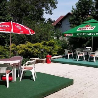 Funoldi Vendégház, 14 szoba 33 férőhely