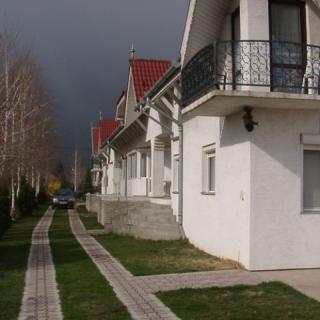 Tarr Apartmanházak Iker Vendégház, 7 apartman 19 férőhely