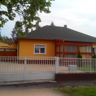 Ilona Szálláshely, 4 apartman 9 férőhely