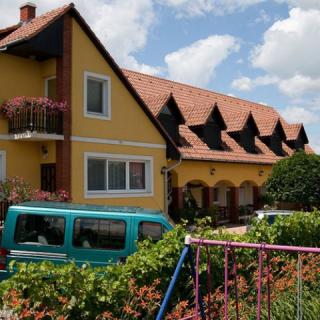 Holp Panzió, 2 szoba 4 férőhely