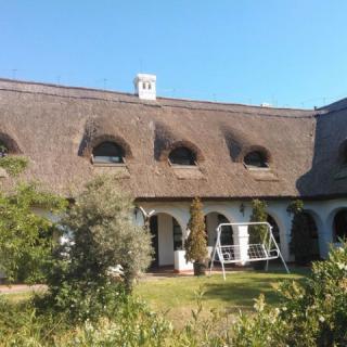 Nádfedeles Házikó, 8 szoba 28 férőhely