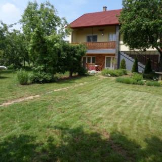 Szabadidő Vendégház, 2 apartman 12 férőhely