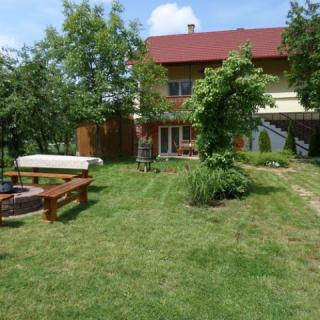 Szabadidő Vendégház, 2 apartman 12 férőhely