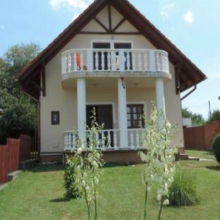 Trixi Vendégház, 4 szoba 8 férőhely