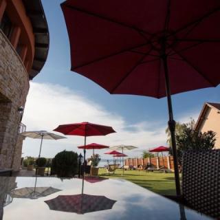 Pole Position Beach Hotel, 11 szoba 25 férőhely