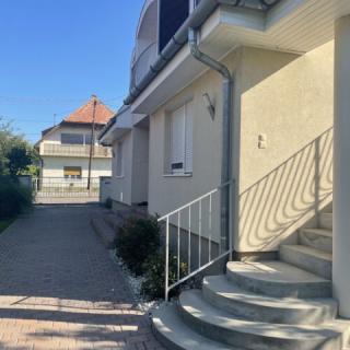 Krisz Sió Apartman, 3 apartman 6 férőhely