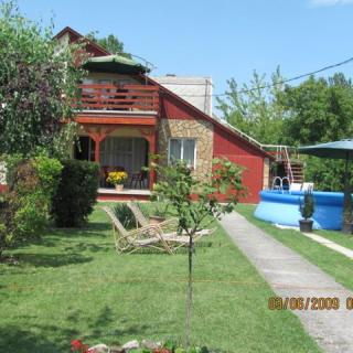 Pihenő Vendégház, 4 szoba 12 férőhely