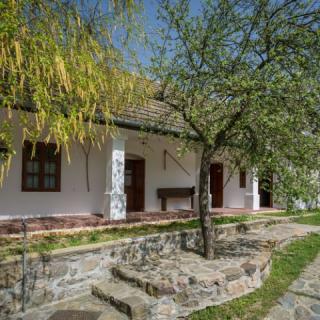 Káli Kő Nyaralóház, 2 apartman 8 férőhely