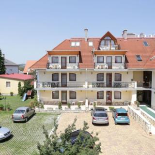 Club Unicum Apartmanház, 3 apartman 8 férőhely
