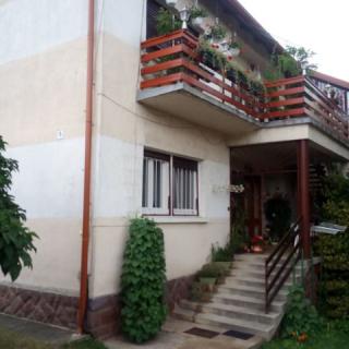 Gyöngyi Vendégház, 3 szoba 11 férőhely