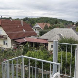 Mona Apartman, 2 apartman 5 férőhely