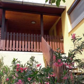 Fehér Rózsa Ház, 2 apartman 5 férőhely