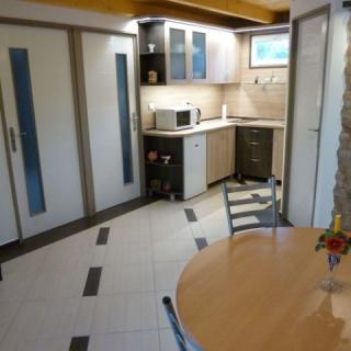 Zsanett Nyaralóház, 3 szoba 8 férőhely