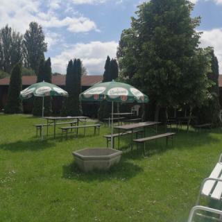 Favorit Ifjúsági Szálló, 18 szoba 70 férőhely