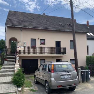 Nagycsaládos Rózsa Apartman, 1 apartman 8 férőhely