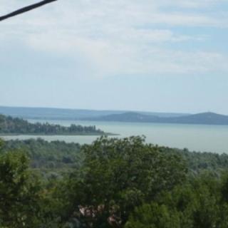 Balaton Hegyvidéki Apartman, 2 apartman 6 férőhely