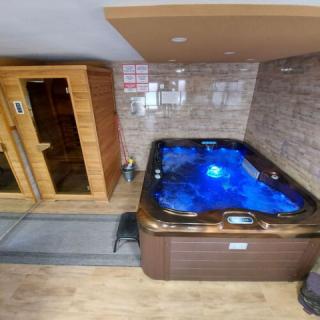 Fenyves Vendèghàz, 4 szoba 10 férőhely