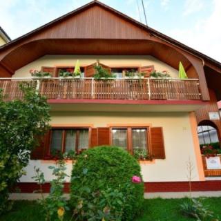 Virágoskert Apartman, 5 apartman 14 férőhely