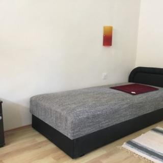 Éden Apartman, 2 apartman 7 férőhely