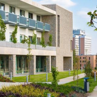 Akadémia Hotel, 50 szoba 130 férőhely