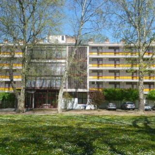 CE Napfény Hotel, 57 szoba 220 férőhely