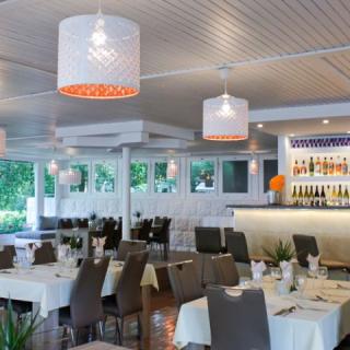 CE Napfény Hotel, 57 szoba 220 férőhely