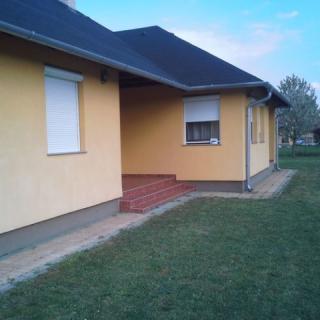 Hagy-Lak Apartman, 3 apartman 9 férőhely