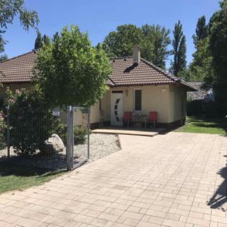 Liget Nyaraló, 3 szoba 5 férőhely