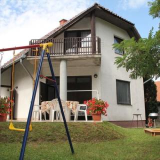 Szieszta Vendégház, 4 szoba 8 férőhely