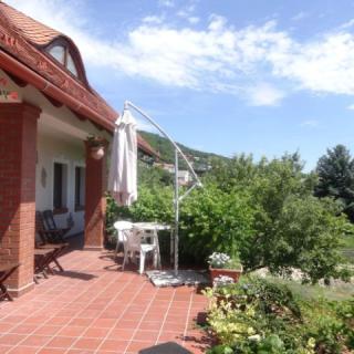 Hajnal Vendégház, 4 szoba 8 férőhely