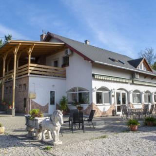 Galerius Luxus Apartman, 19 szoba 42 férőhely