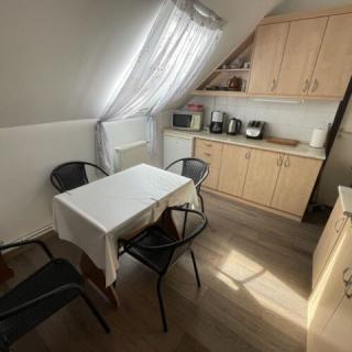 Tibor Apartman, 1 apartman 10 férőhely